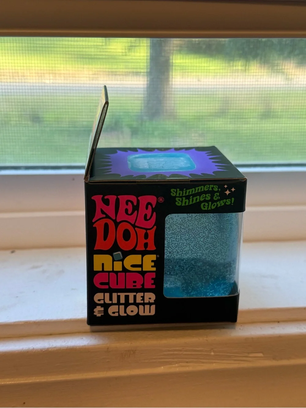 NeeDoh Nice Cube Glitter & Glow Super Solid Squish! - Blue